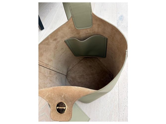 Loewe Pebble Bucket Bag aus Leder Grün - Ansicht 7