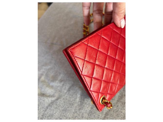 Chanel Borsa a Tracolla in Pelle Matelassé Rossa Rosso - vista 11