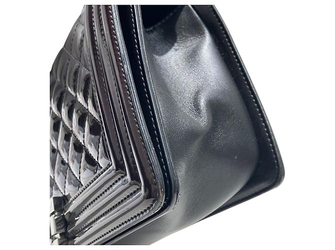 Bolso Chanel Boy Flap en piel charol marrón Castaño - vista 6