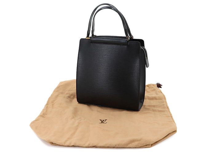 Sac à main Louis Vuitton Figari PM en cuir Epi Noir - vue 2