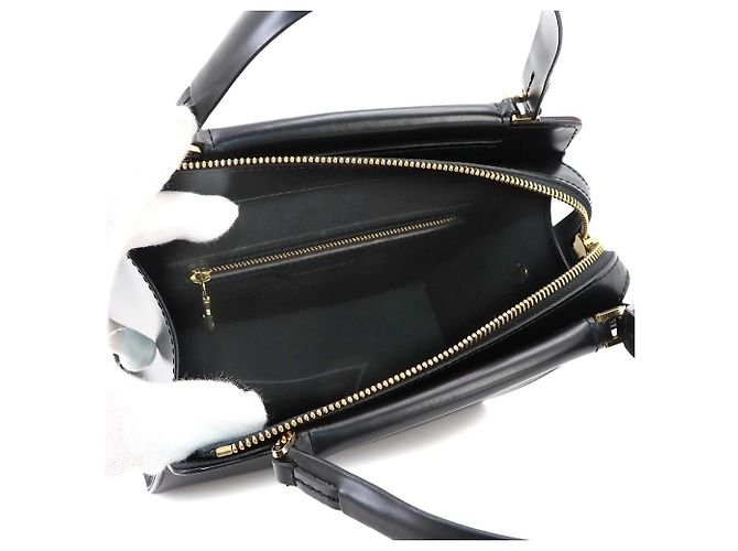 Sac à main Louis Vuitton Figari PM en cuir Epi Noir - vue 7