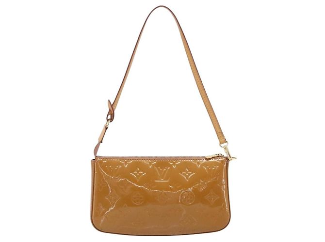 Louis Vuitton Pochette Accessoires NM Monogram Vernis Castaño - vista 2