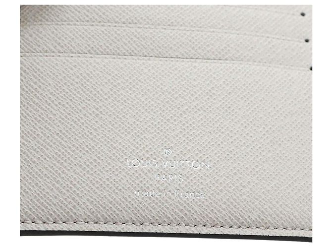 Louis Vuitton Taigarama Portefeuille Multiple Bi-fold Wallet Branco - vista 7