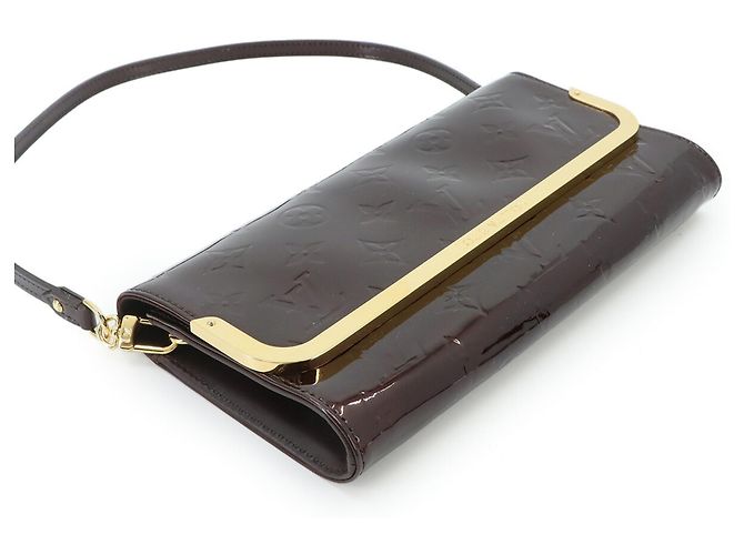Bolso Louis Vuitton Monogram Vernis Rossmore MM Burdeos - vista 4