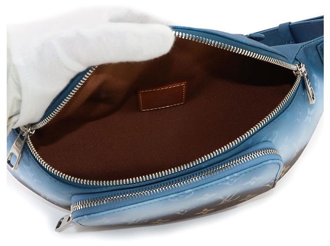 Bumbag Borsa a mano Louis Vuitton in canvas blu - vista 7