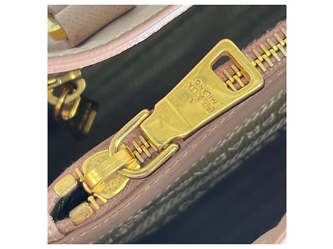 Bolso Prada Galleria Saffiano Lux Beige - vista 18