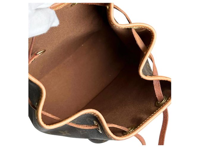Sac à dos Louis Vuitton Mini Montsouris Monogramme - vue 11