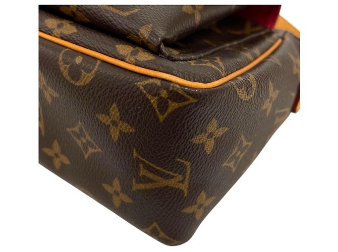 Louis Vuitton Viva-Cite PM Schultertasche Braun - Ansicht 9