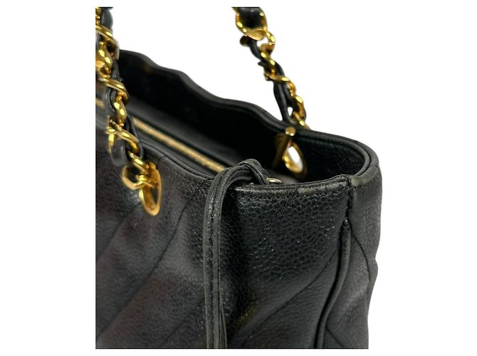 Bolsa de Ombro Tote com Corrente Chanel em Pele de Bezerro Grão Preto - vista 13
