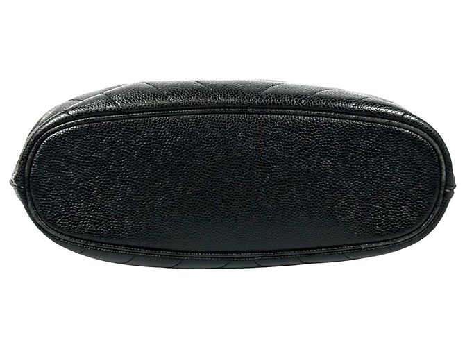Bolsa de Ombro Tote com Corrente Chanel em Pele de Bezerro Grão Preto - vista 4