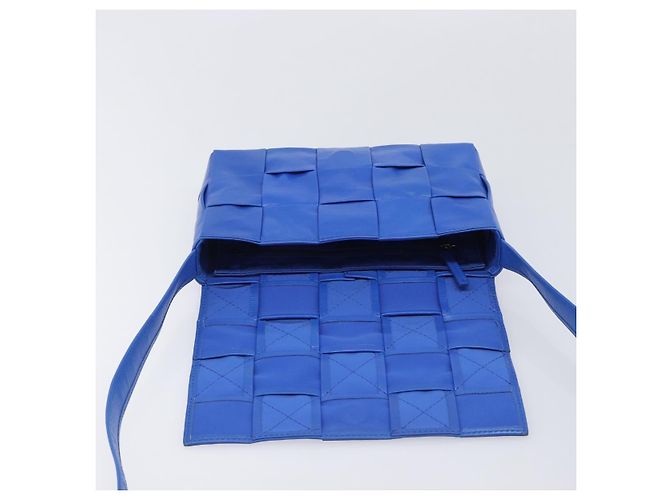 Bottega Veneta MAXI INTRECCIATO Cassette Shoulder Bag Leather Blue Silver Auth LN028V Silvery - view 19