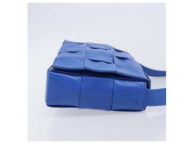 Bottega Veneta MAXI INTRECCIATO Cassette Shoulder Bag Leather Blue Silver Auth LN028V Silvery - view 3