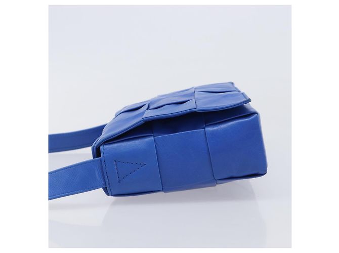 Bottega Veneta MAXI INTRECCIATO Cassette Shoulder Bag Leather Blue Silver Auth LN028V Silvery - view 4