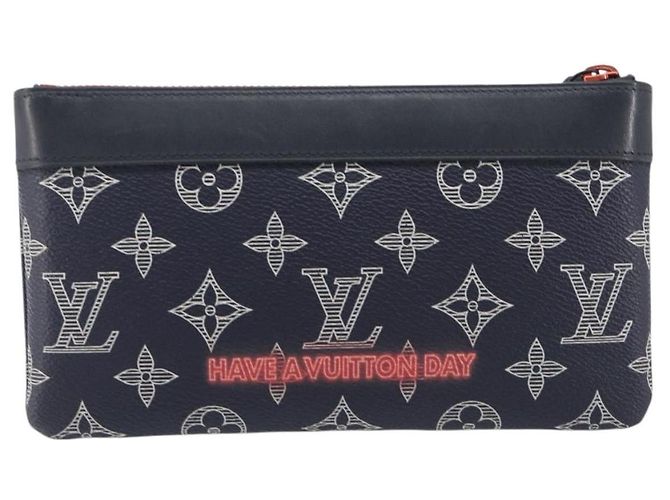 LOUIS VUITTON Monogram Neon Color Pochette Apollo PM Navy M62898 LV Auth 206698A Bleu Marine Monogramme - vue 2