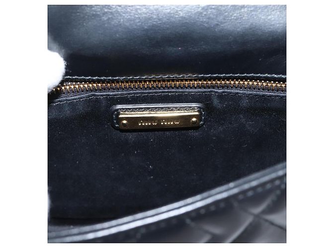 Bolsa de Ombro com Corrente Miu Miu Couro Preto Dourado Auth 207621SAM - vista 18