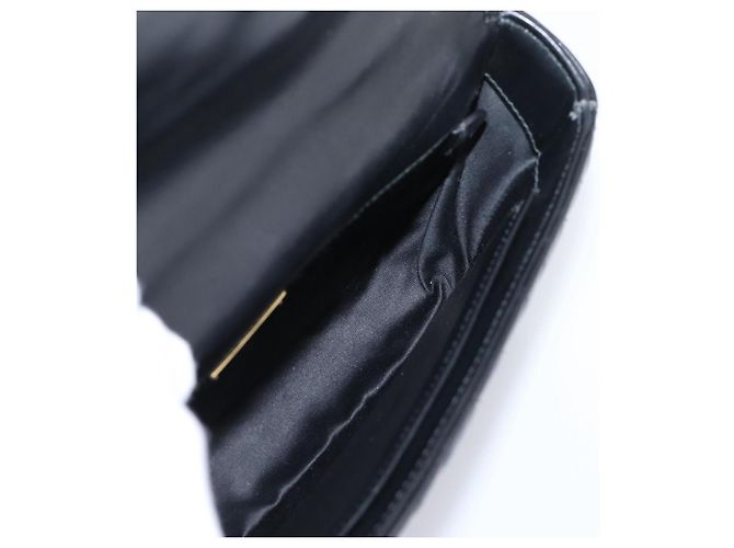 Bolsa de Ombro com Corrente Miu Miu Couro Preto Dourado Auth 207621SAM - vista 19