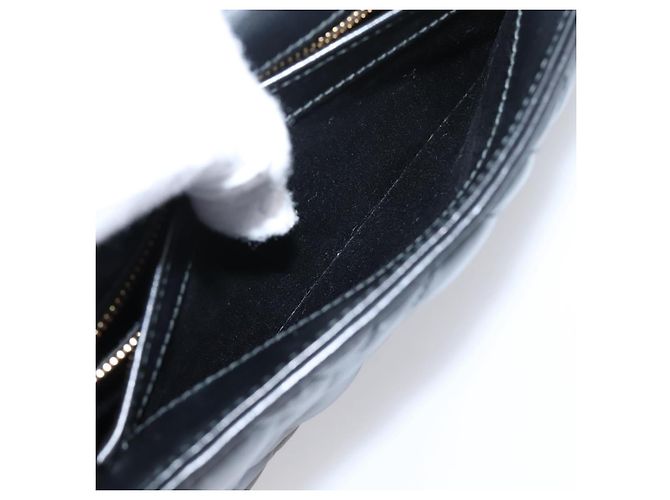 Bolsa de Ombro com Corrente Miu Miu Couro Preto Dourado Auth 207621SAM - vista 22