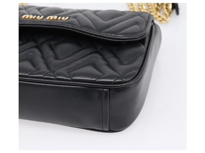 Bolsa de Ombro com Corrente Miu Miu Couro Preto Dourado Auth 207621SAM - vista 9