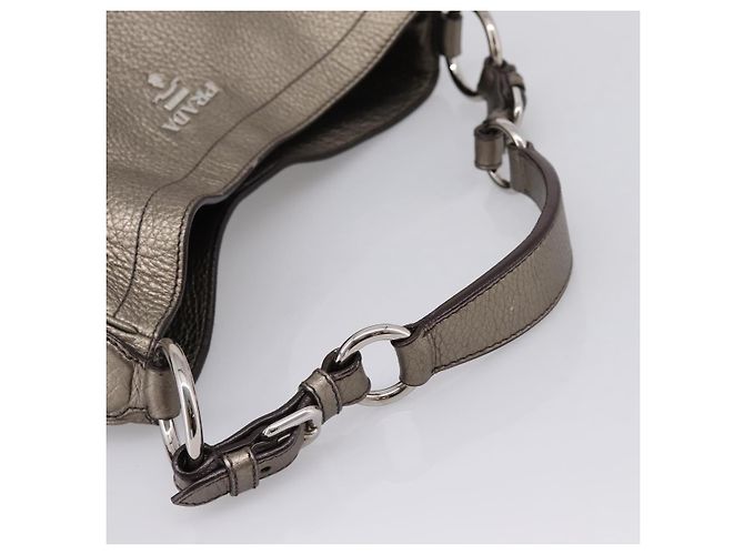PRADA Schultertasche aus Leder Silber BR3353 Auth am12759V - Ansicht 7