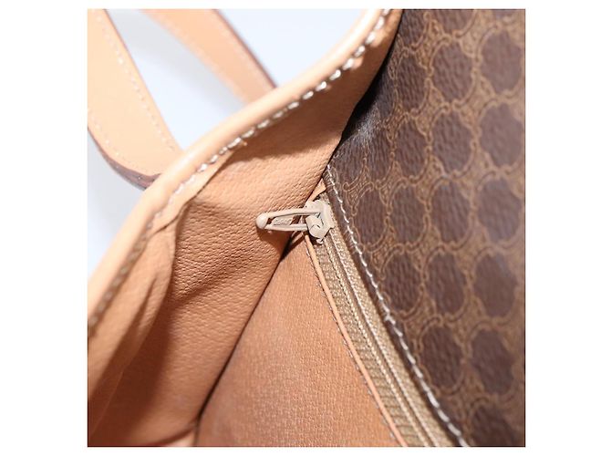 Céline Borsa a tracolla CELINE Macadam Canvas PVC Leather Brown Gold Auth 205063V Marrone D'oro - vista 23