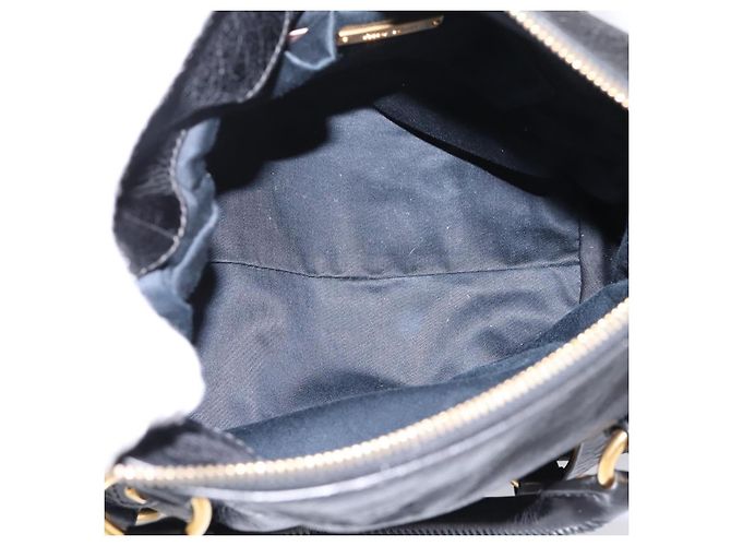 Bolsa de mão Miu Miu em couro 2way preta tom dourado Auth 167724SAM Preto - vista 10