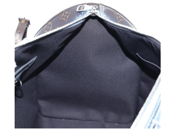 LOUIS VUITTON Metallic Nebula Keepall Bandouliere 50 M23118 Auth mr2940SM Plata Monograma - vista 27