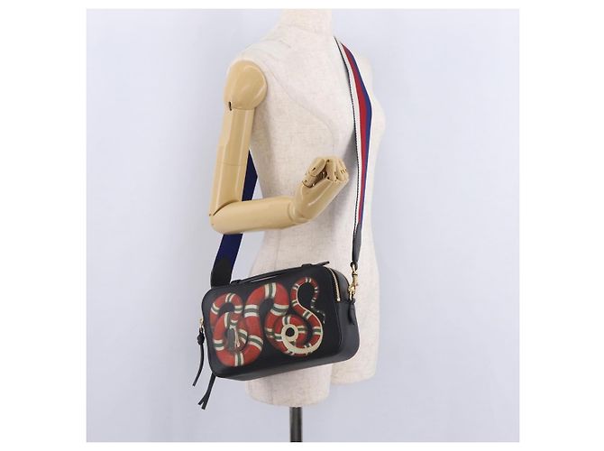 Borsa a tracolla GUCCI Snake in pelle nera e oro 453565 Auth ka6449V Nero - vista 29