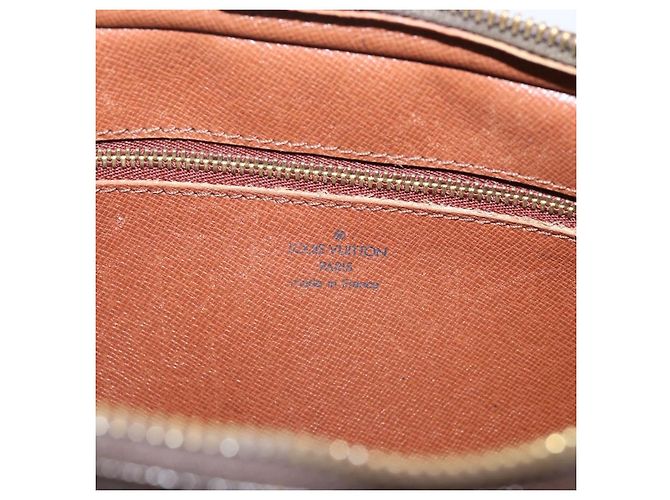 LOUIS VUITTON Monogram Marly Dragonne GM Clutch Bag M51825 LV Auth 205434A Monogramme - vue 18