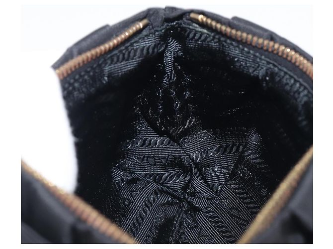 Pochette PRADA Nylon Noir Or Auth 205459V Doré - vue 21