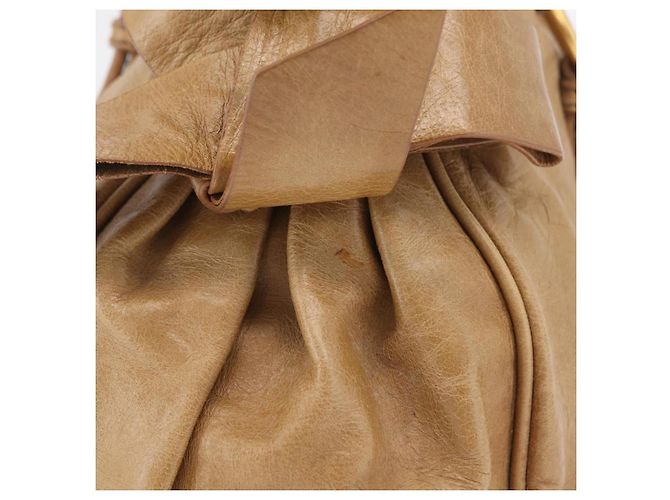 Bolsa de mão Miu Miu em couro 2way Bege Gold Auth 167657M Dourado - vista 4