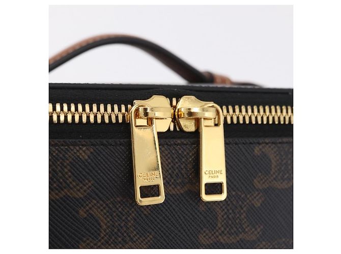 Céline CELINE Triomphe Vanity Pouch PVC Black Gold Auth 207214V Golden - view 19