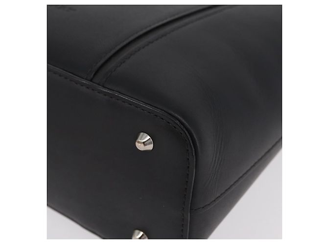 Borsa a mano BURBERRY in pelle nera argento Auth 206782A Nero - vista 14