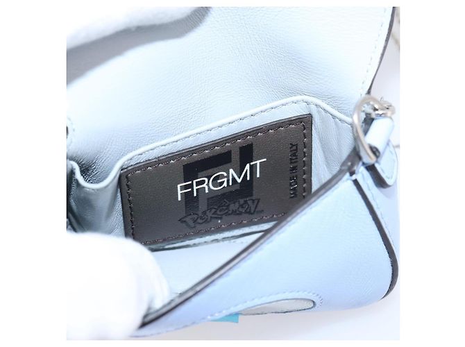 FENDI x FRGMT x POKEMON Nanobucket Chain Mini Dragon Leather Blue Auth 167751SM Argento Blu chiaro - vista 21
