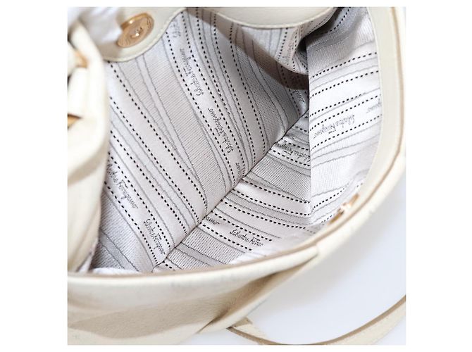 Borsa a tracolla Salvatore Ferragamo Vala in pelle 2way Ivory Gold Tone Auth 207588 Crudo - vista 31
