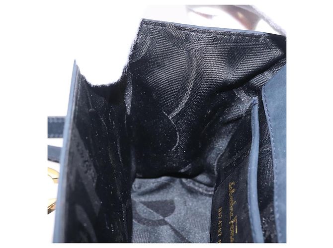 Borsa a tracolla Salvatore Ferragamo Gancini in camoscio blu navy e tono oro Auth ka6530A - vista 23