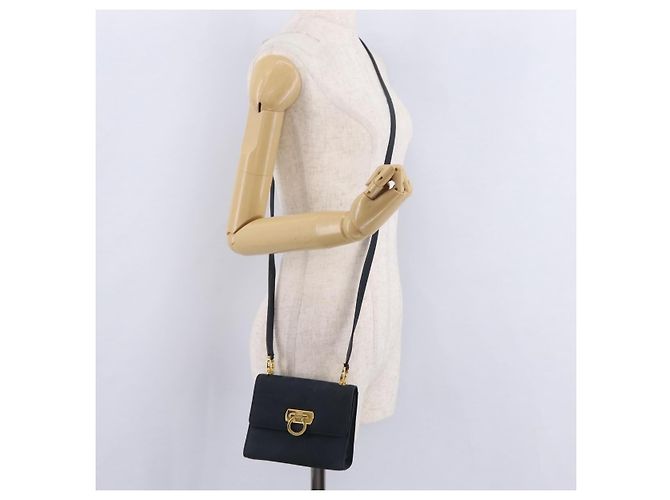 Borsa a tracolla Salvatore Ferragamo Gancini in camoscio blu navy e tono oro Auth ka6530A - vista 25