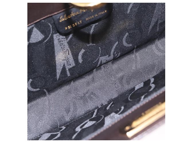 Borsa a tracolla Salvatore Ferragamo Gancini Chain in pelle marrone e oro Auth ka6429A - vista 11