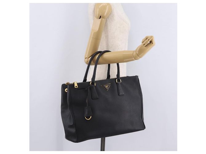 Borsa a mano PRADA Galleria in pelle Safiano Nero Oro Auth 205439 D'oro - vista 29