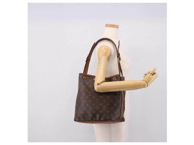 LOUIS VUITTON Monogram Petit Noe Shoulder Bag M42226 LV Auth 206692 Monogramma - vista 20