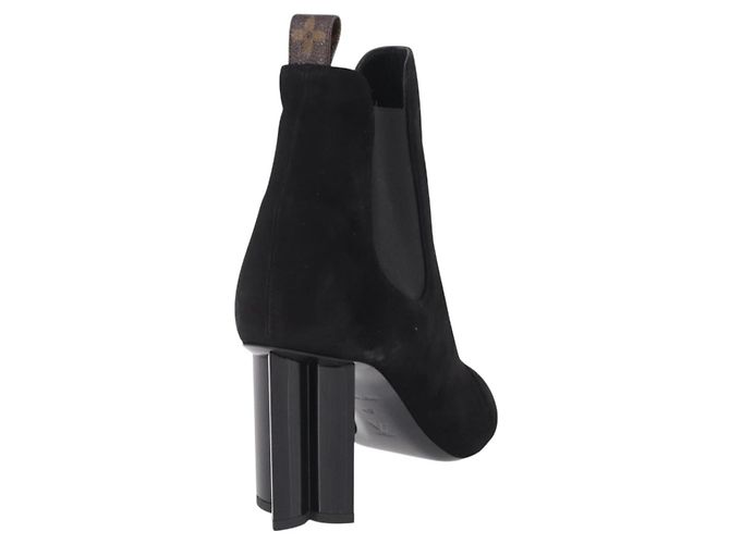 LOUIS VUITTON Bottines en daim 40 Noir LV Auth 204942M - vue 3