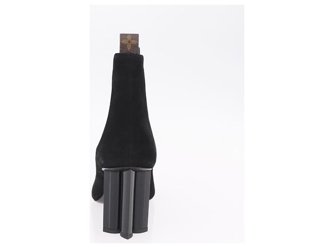 LOUIS VUITTON Bottines en daim 40 Noir LV Auth 204942M - vue 31