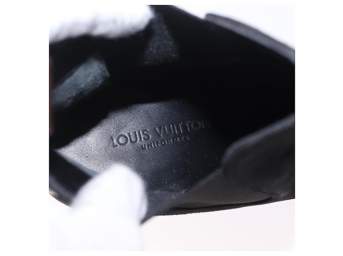LOUIS VUITTON Bottines en daim 40 Noir LV Auth 204942M - vue 33