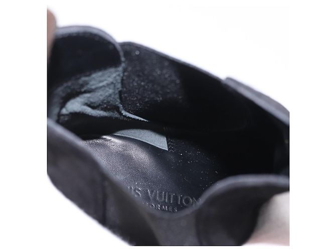 LOUIS VUITTON Bottines en daim 40 Noir LV Auth 204942M - vue 34