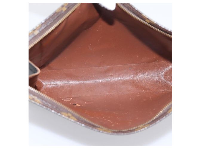 LOUIS VUITTON Monogram Poche Toilette 26 Pouch M47542 LV Auth 207591 Monogramme - vue 9