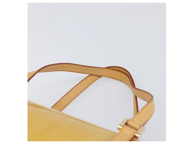 LOUIS VUITTON Monogram Vernis Bedford Hand Bag Beige M91006 LV Auth 207679V - vista 15