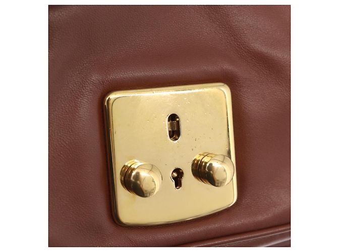 Borsa a tracolla Miu Miu Matelassé in pelle marrone tono oro Auth ka6427M - vista 23