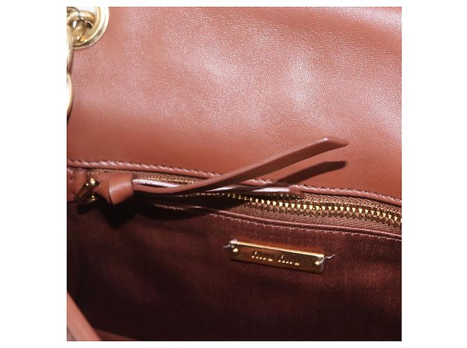 Borsa a tracolla Miu Miu Matelassé in pelle marrone tono oro Auth ka6427M - vista 26