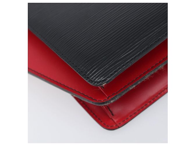 Borsa a mano LOUIS VUITTON Epi Varenne Nero Rosso M52387 LV Auth 206618 - vista 15