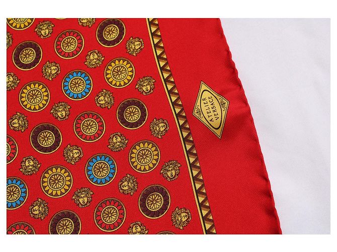 Atelier versace, Mini foulard in seta con stampa medusa Rosso Multicolore - vista 6