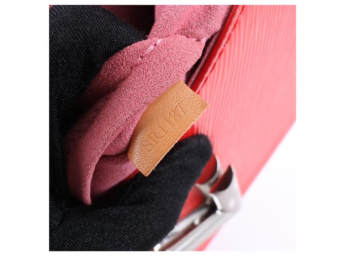 Borsa a tracolla Twist MM in pelle Epi Louis Vuitton in rosso M50523 Rosa - vista 14